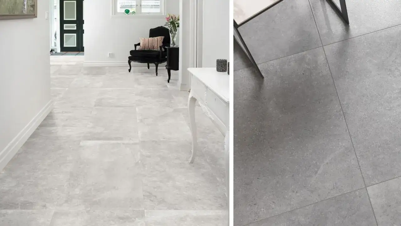Ljus och modern hall med klinker. En elegant byr&aring; och en svart stol ger stil. Klinker hall inspiration f&ouml;r ett snyggt hem.